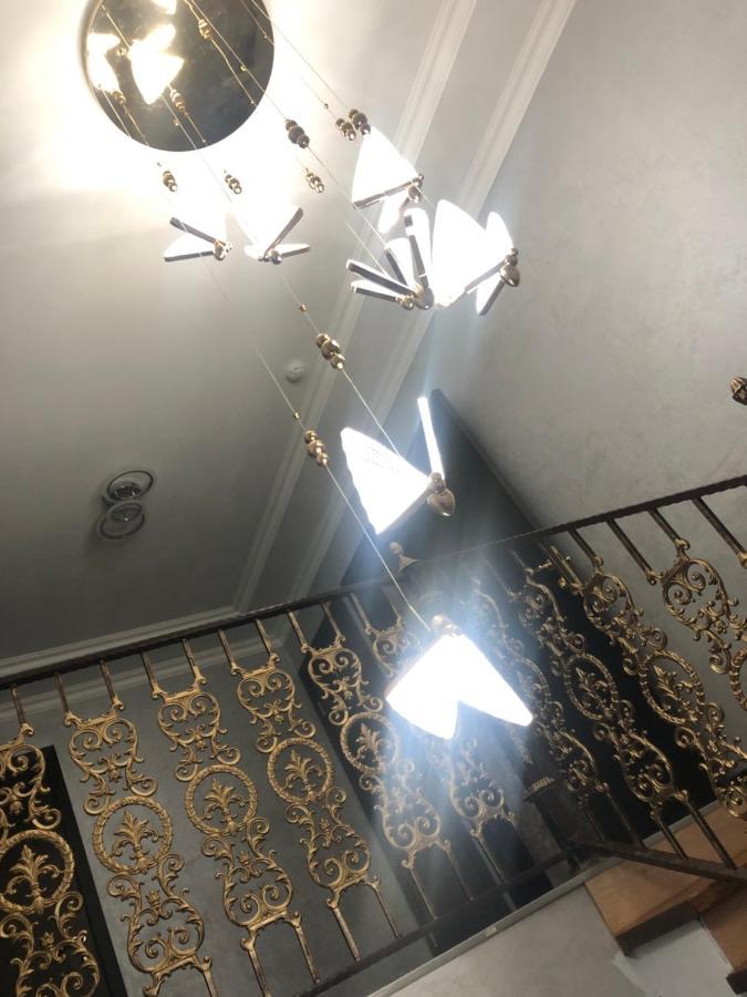 Hotel Lion อัลมาตี ภายนอก รูปภาพ