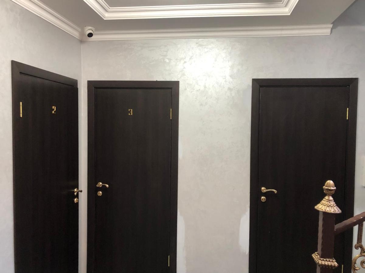 Hotel Lion อัลมาตี ภายนอก รูปภาพ