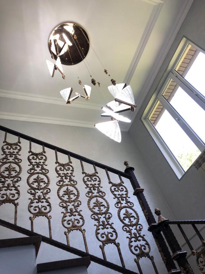 Hotel Lion อัลมาตี ภายนอก รูปภาพ