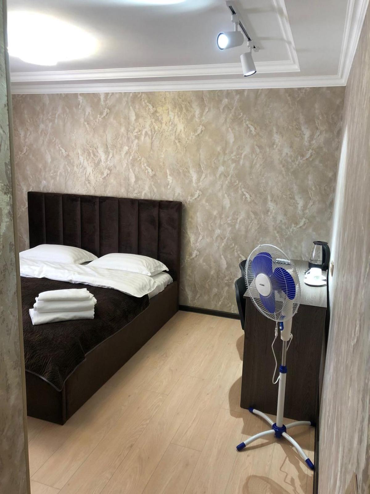 Hotel Lion อัลมาตี ภายนอก รูปภาพ