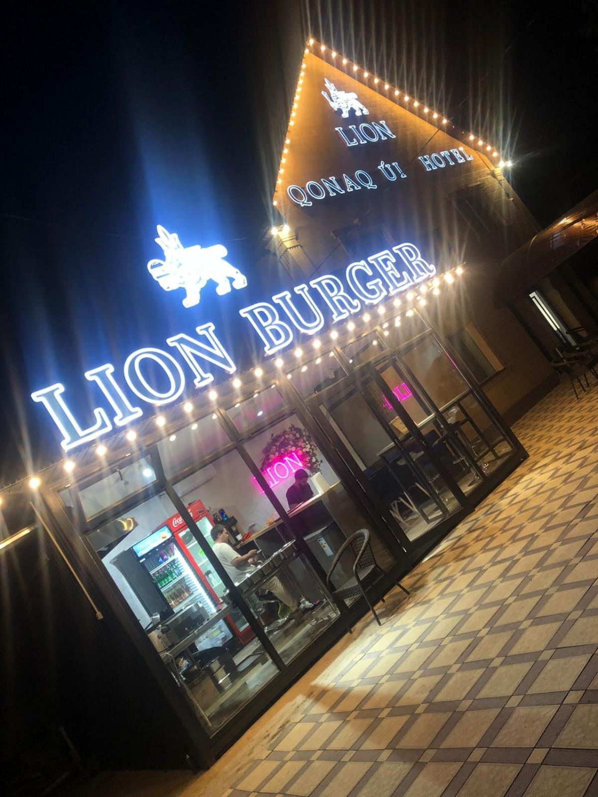 Hotel Lion อัลมาตี ภายนอก รูปภาพ